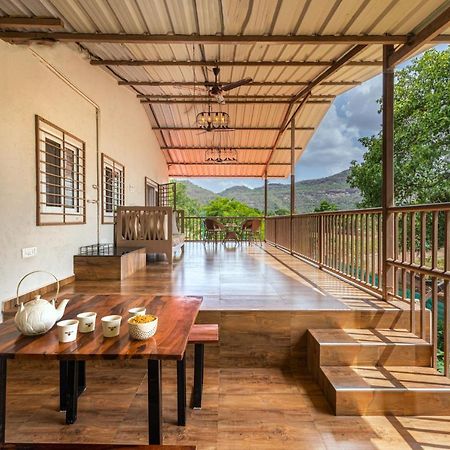 Saffronstays Vyom Farms 카르자트 외부 사진
