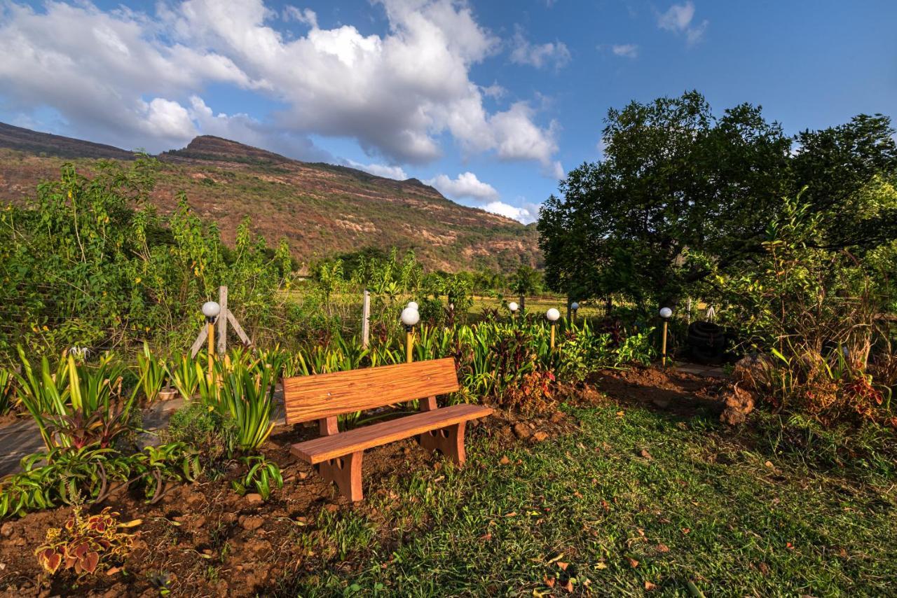 Saffronstays Vyom Farms 카르자트 외부 사진