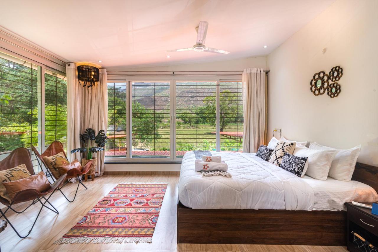 Saffronstays Vyom Farms 카르자트 외부 사진